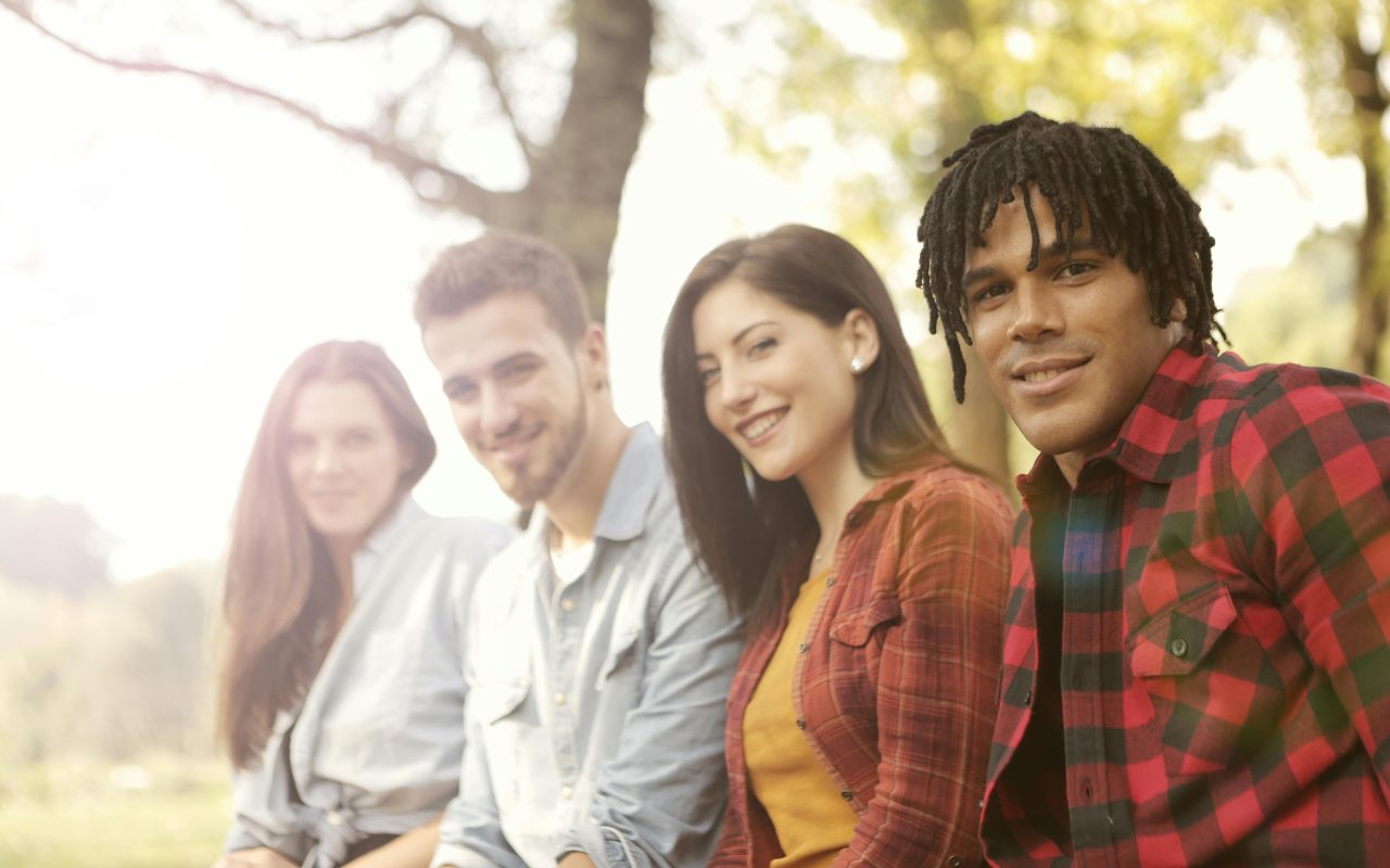 jonge mensen sluiten geen verzekering af